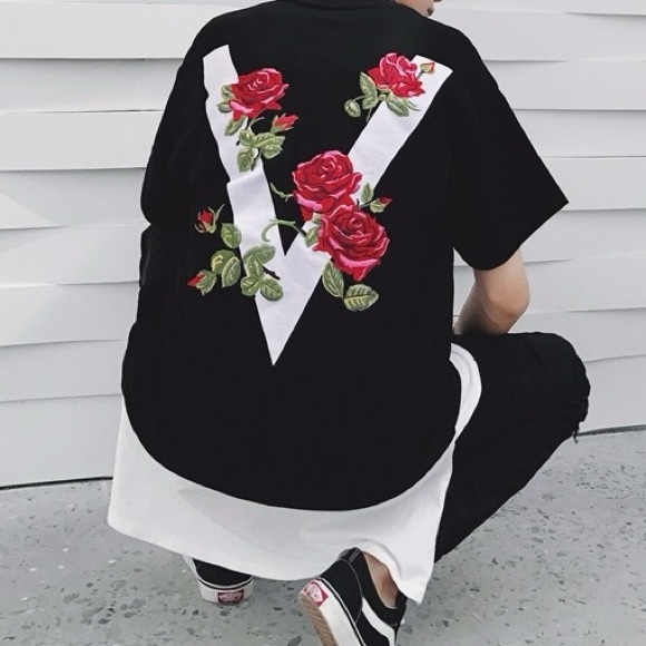 T-shirt with Rose Embroidery - Picture 7 of 7